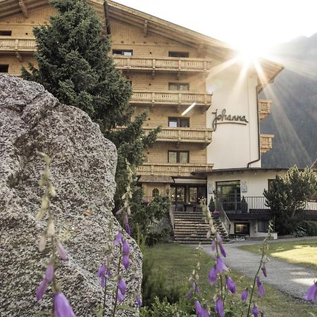 Hotel Johanna Mitten Im Oetztal 엄하우젠 외부 사진