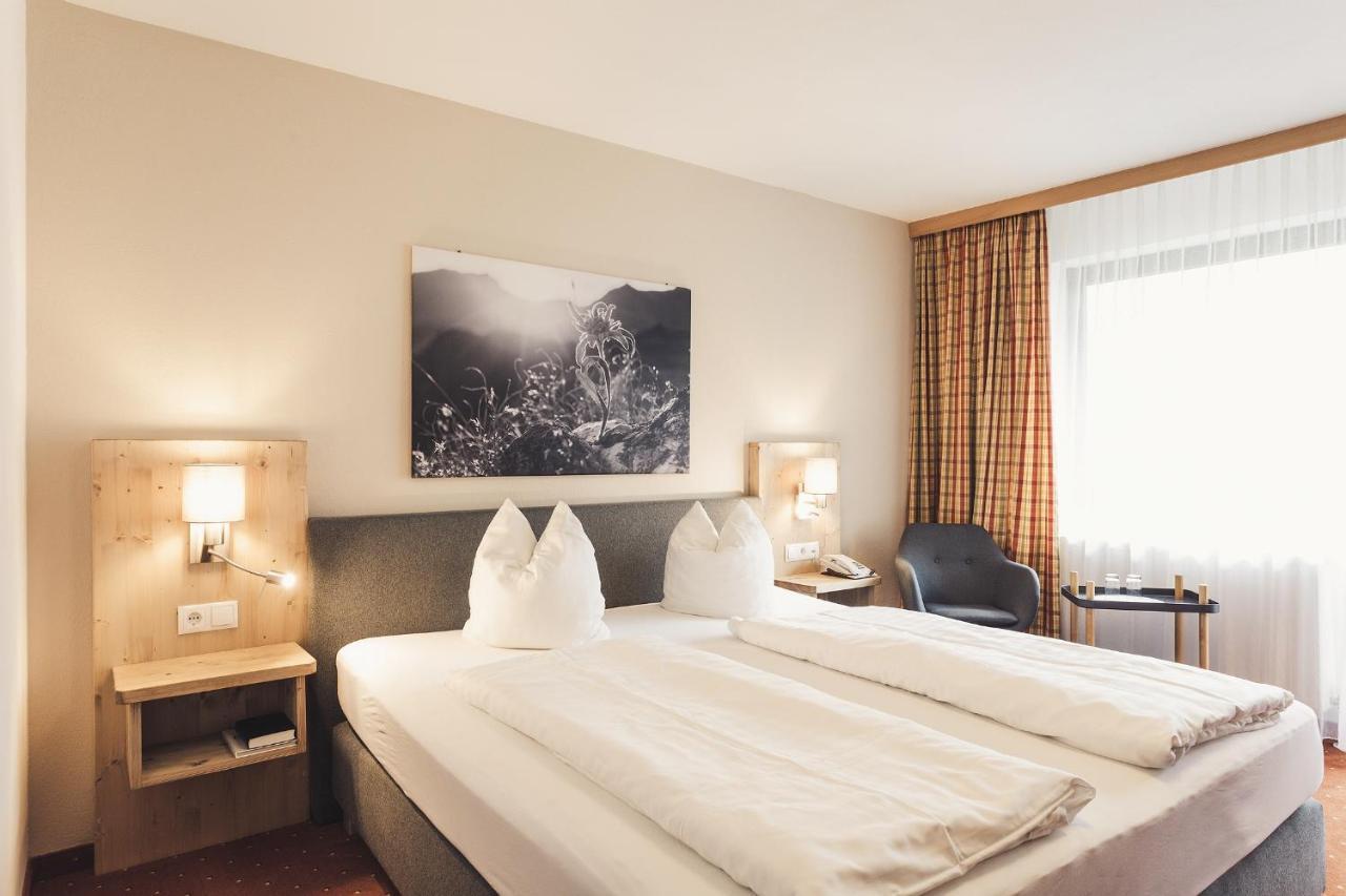 Hotel Johanna Mitten Im Oetztal 엄하우젠 외부 사진