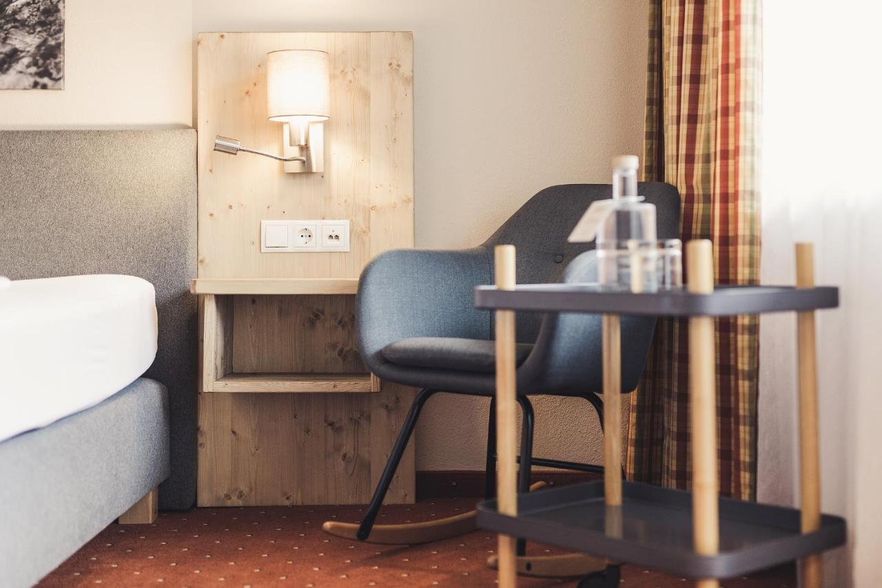 Hotel Johanna Mitten Im Oetztal 엄하우젠 외부 사진