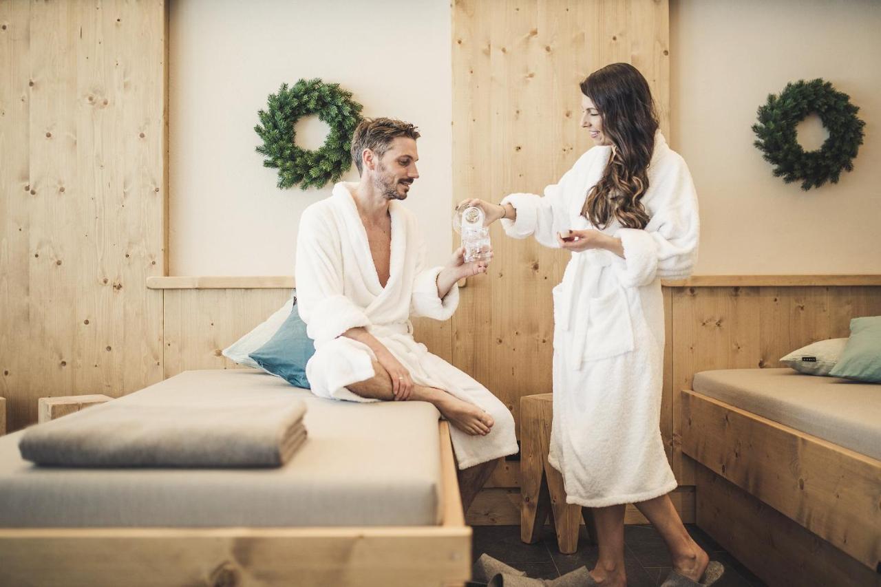 Hotel Johanna Mitten Im Oetztal 엄하우젠 외부 사진