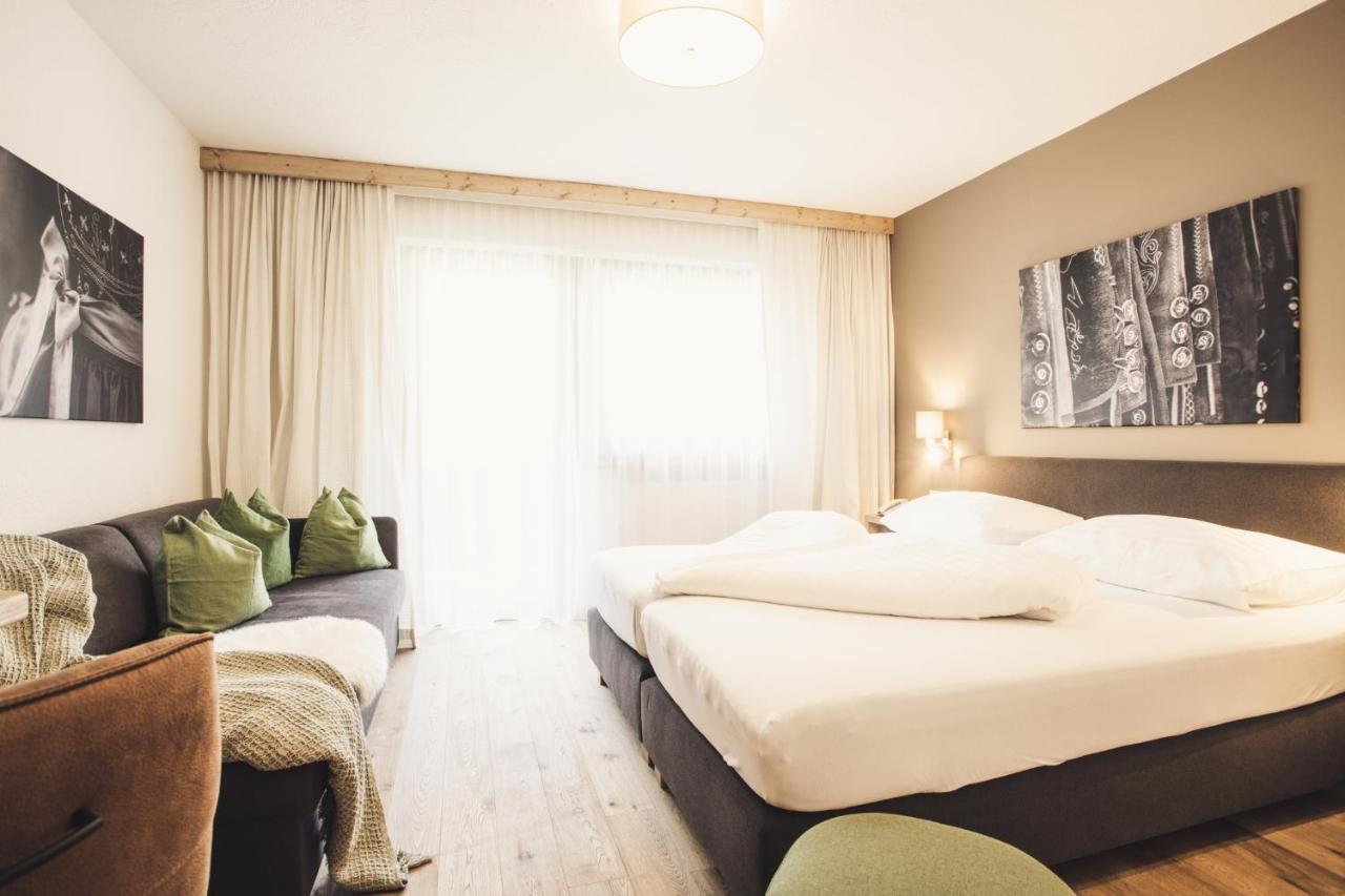 Hotel Johanna Mitten Im Oetztal 엄하우젠 외부 사진