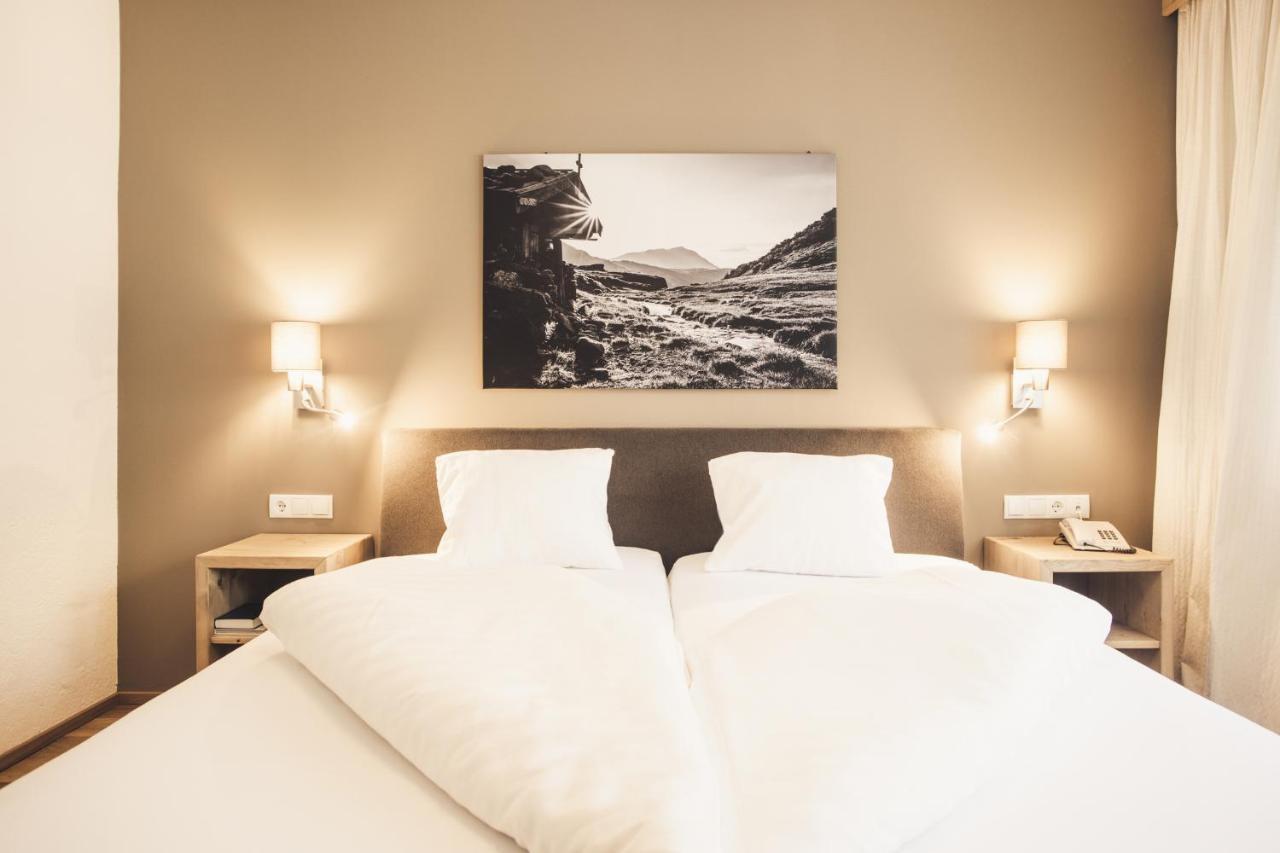 Hotel Johanna Mitten Im Oetztal 엄하우젠 외부 사진